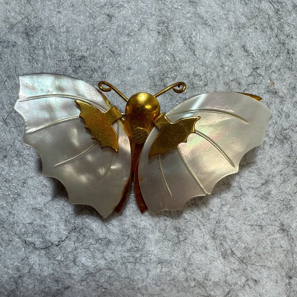 Vintage Butterfly Pin Brooch Mother Of Pearl & Gold-Tone Metal Jewelry